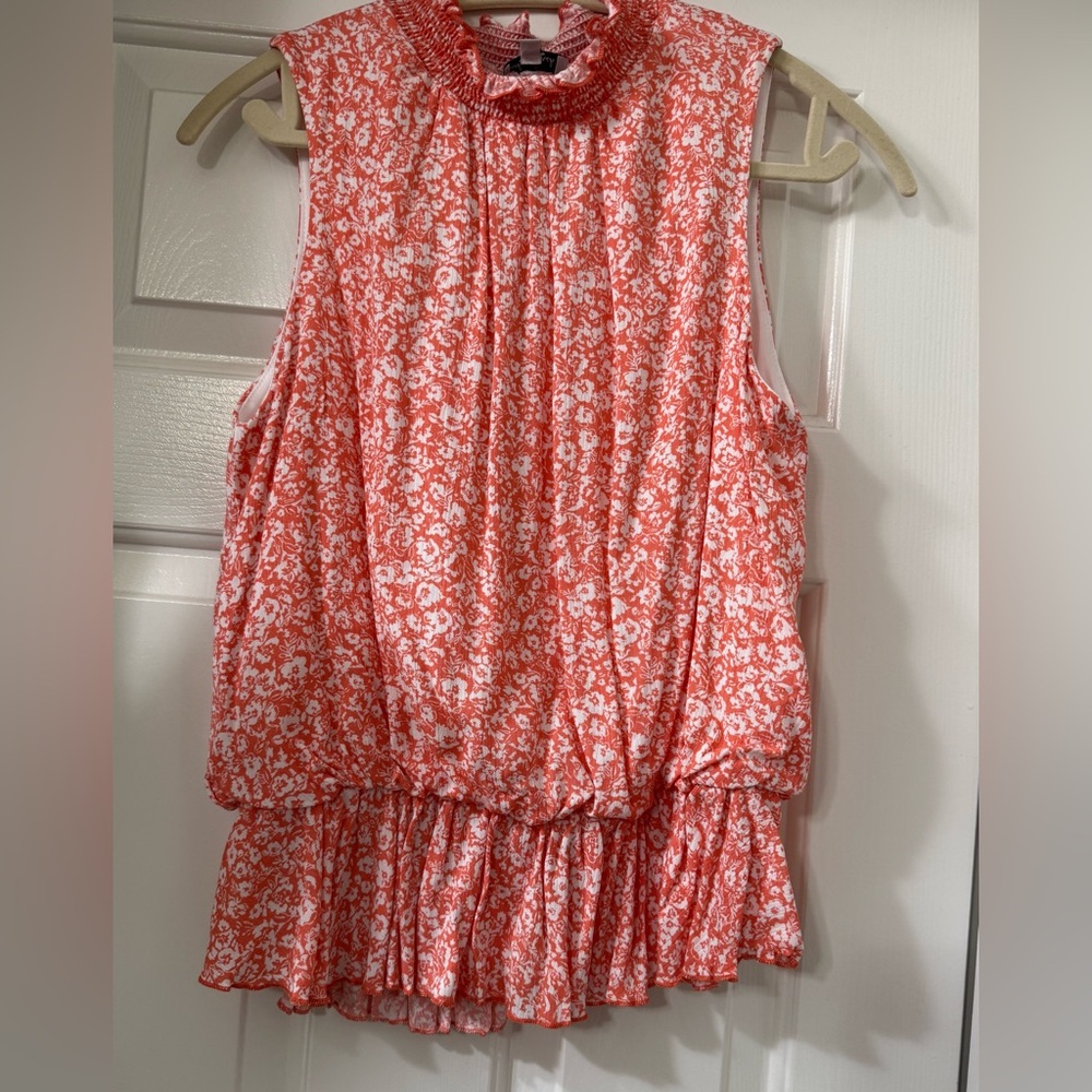 white birch Coral and White Floral Sleeveless Peplum Blouse